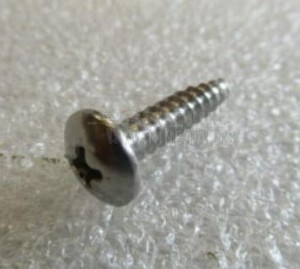 Product image: Suzuki - 09132-04034 - SCREW,4X18 