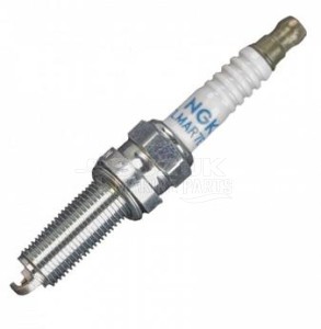 Product image: Yamaha - 947020044200 - PLUG, SPARK 