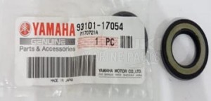 Product image: Yamaha - 931011705400 - OIL SEAL (17X30X6-650) 